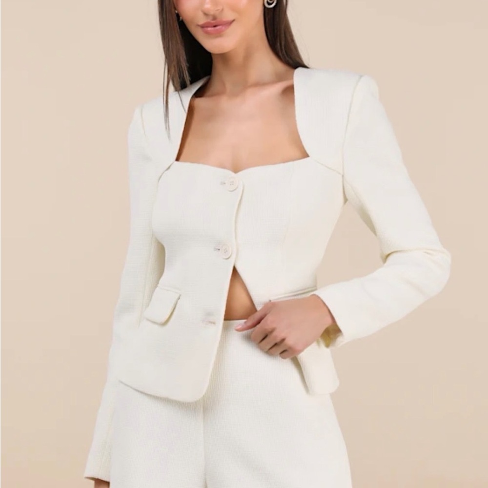 Elegant Cream Blazer